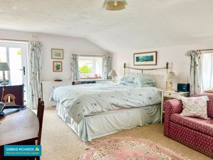Bedroom- click for photo gallery